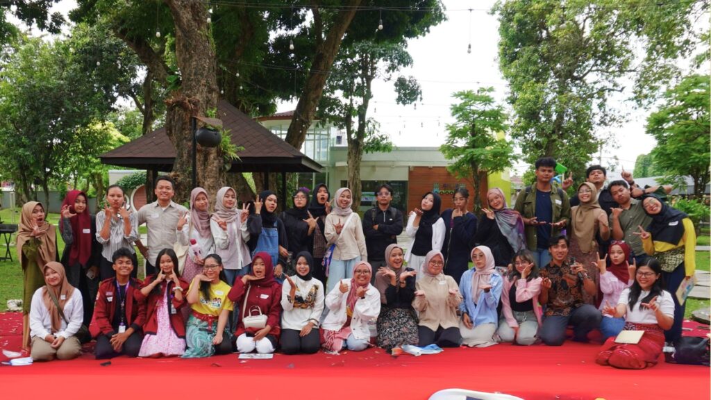 rise foundation, remaja